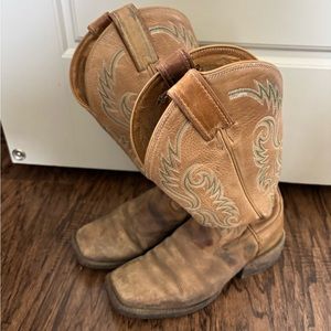 NOCONA Tan Cowboy Boots
